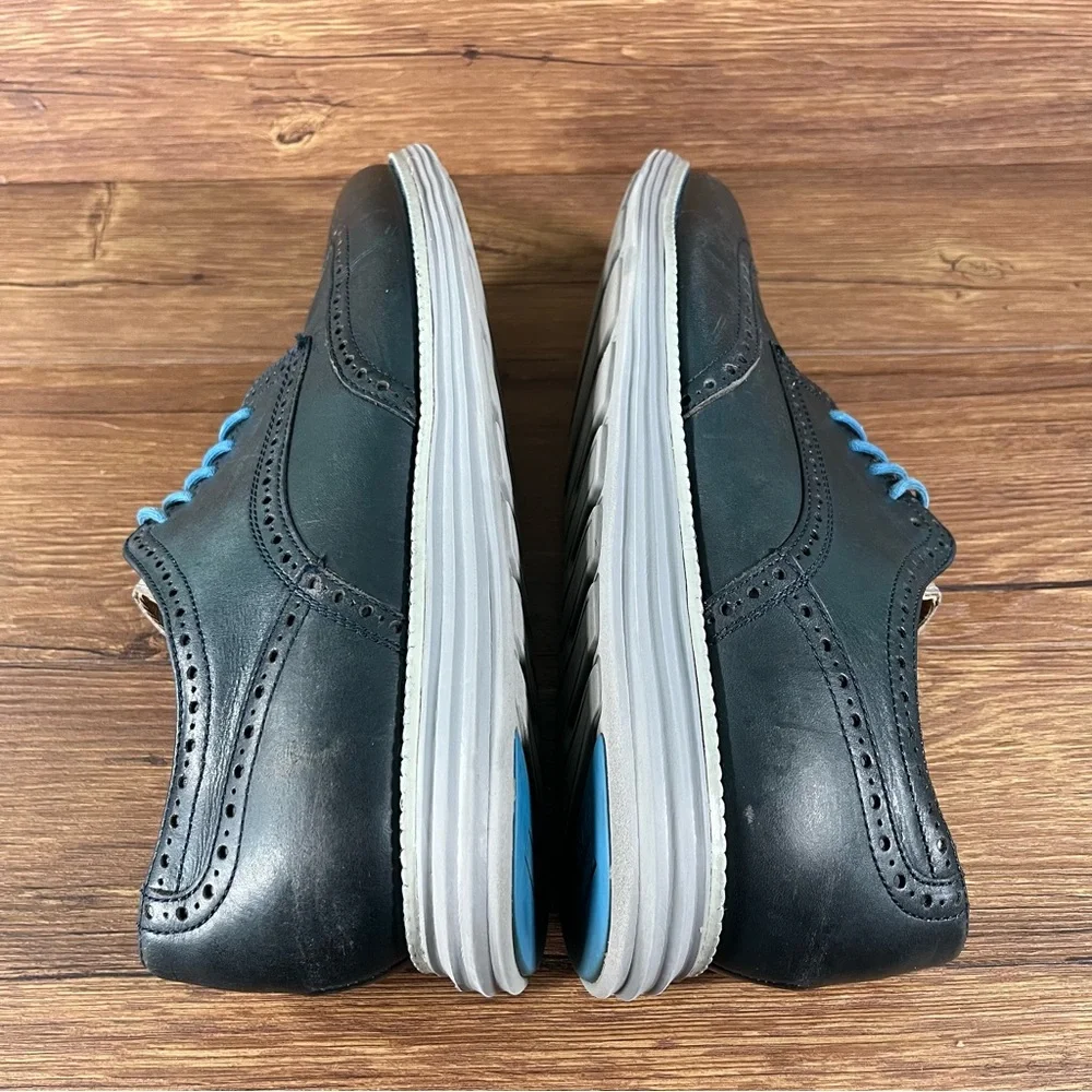 Cole Haan ships within